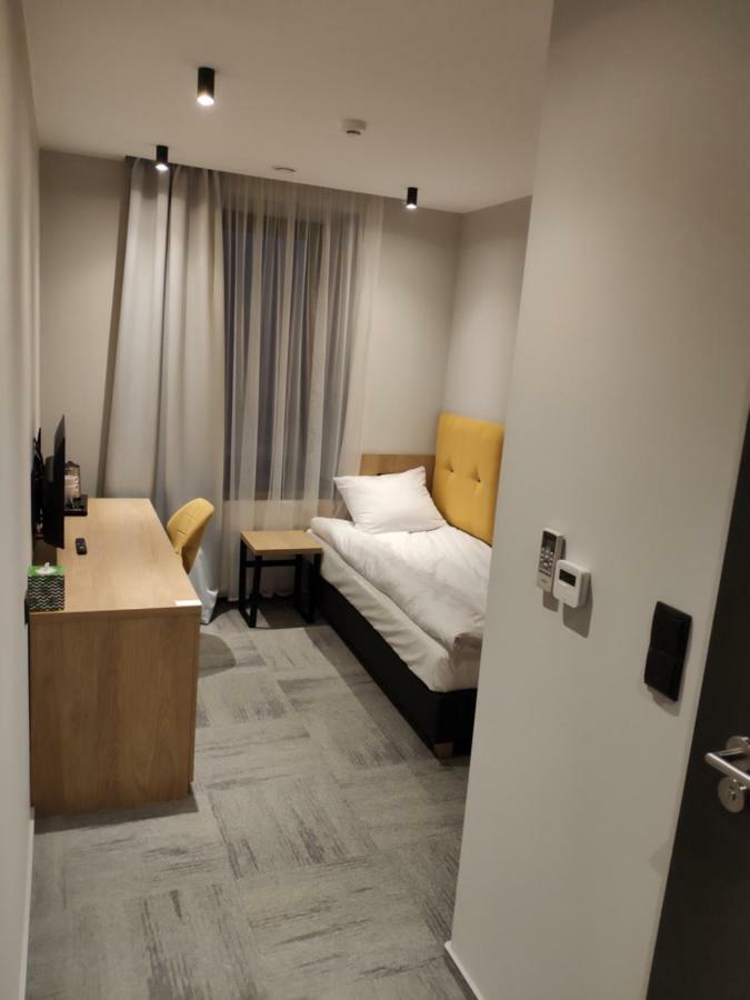 H33 Apartamenty บือตอม ภายนอก รูปภาพ