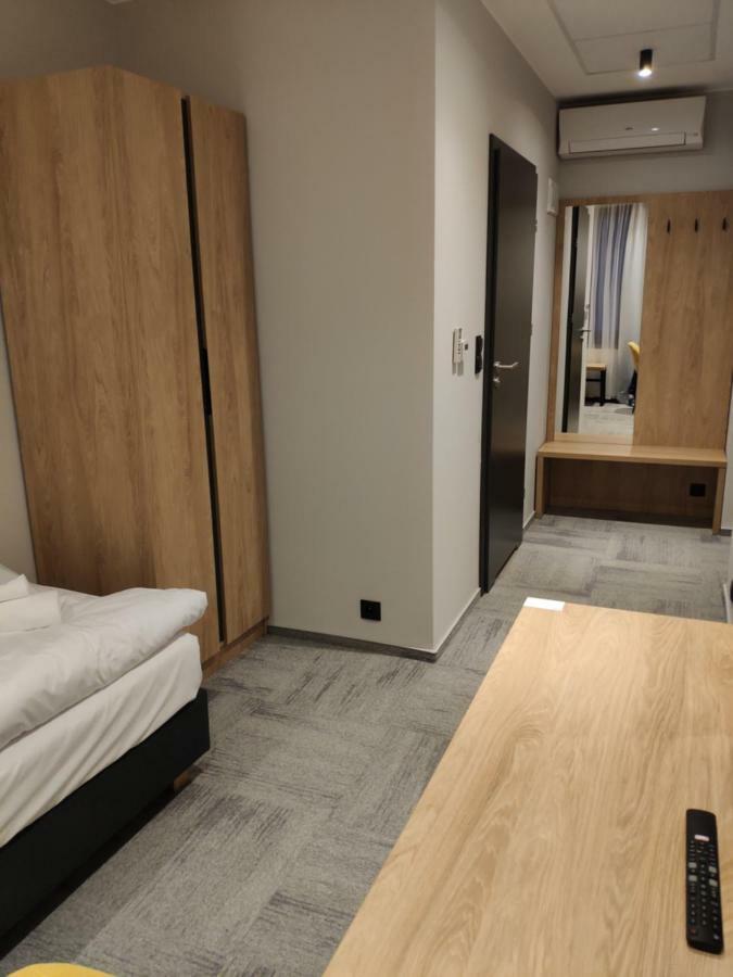 H33 Apartamenty บือตอม ภายนอก รูปภาพ